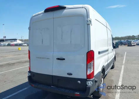 2024 Ford Transit-250 z USA, uszkodzony, nr VIN 1FTBR1C84RKA39388